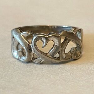 Vintage 925 Sterling Silver Loving Heart Ring Size 7.5 - 7.75 Open Work